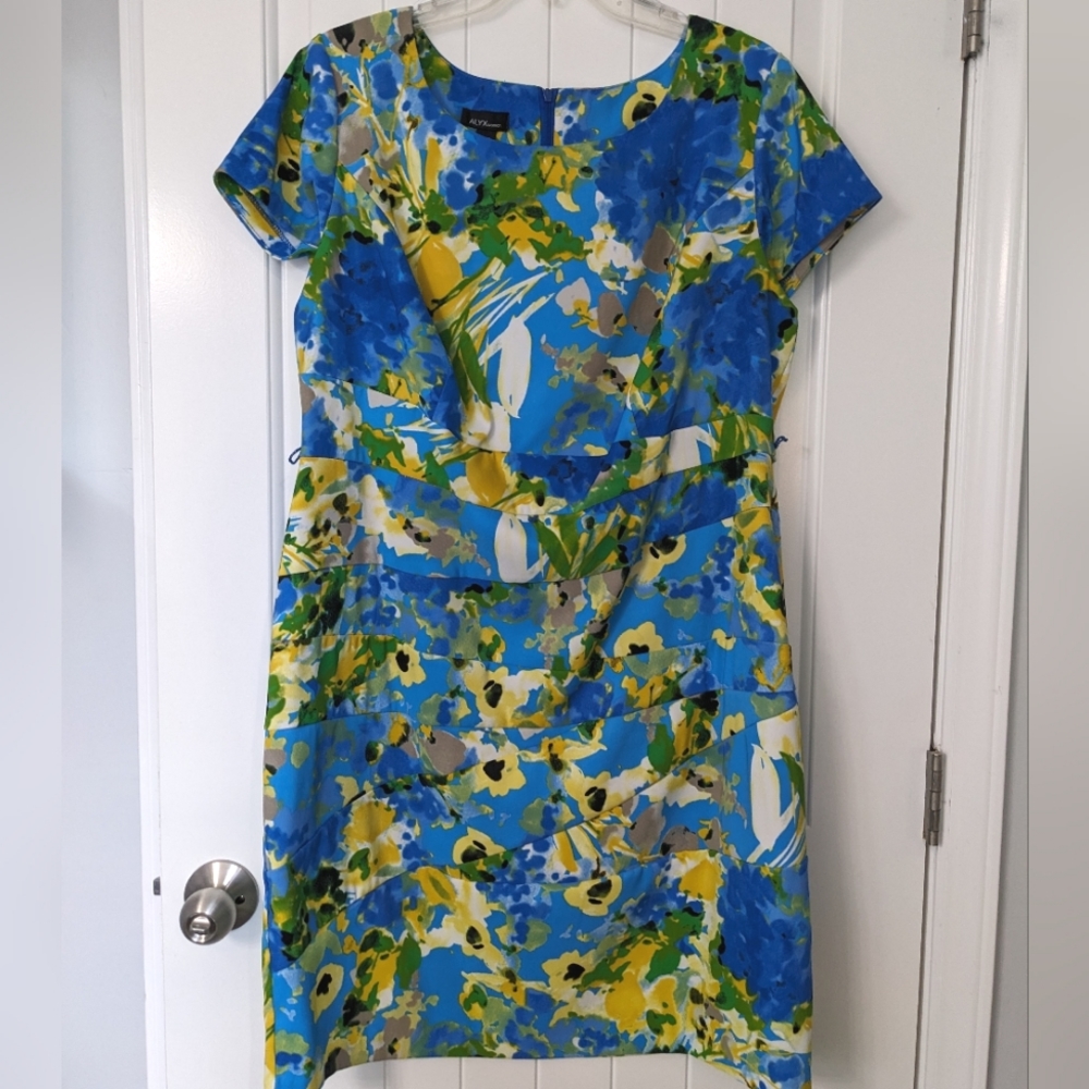 Alyx Woman floral sheath dress